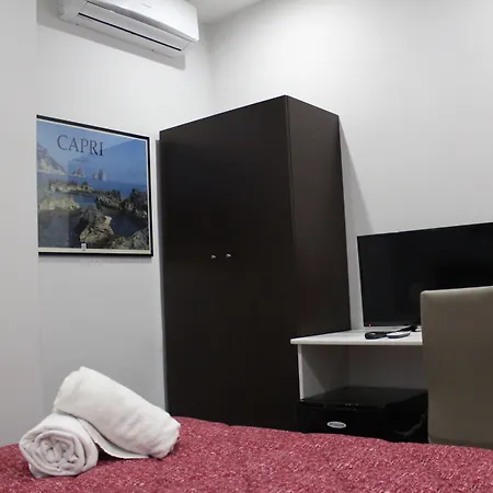 Pensionat Paradise Neapel
