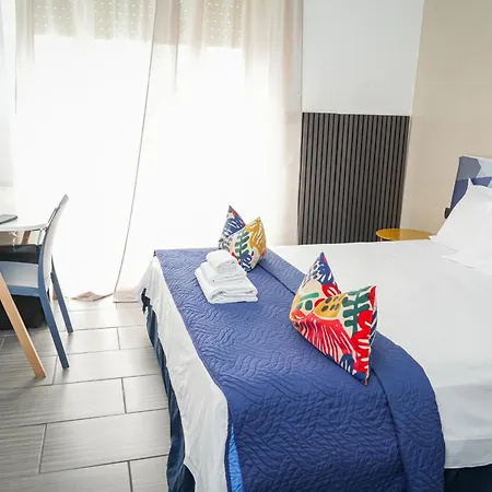 Paradise 4* Neapol