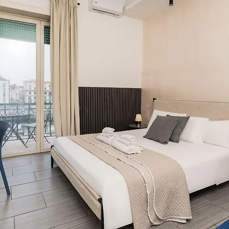 Paradise 3* Naples